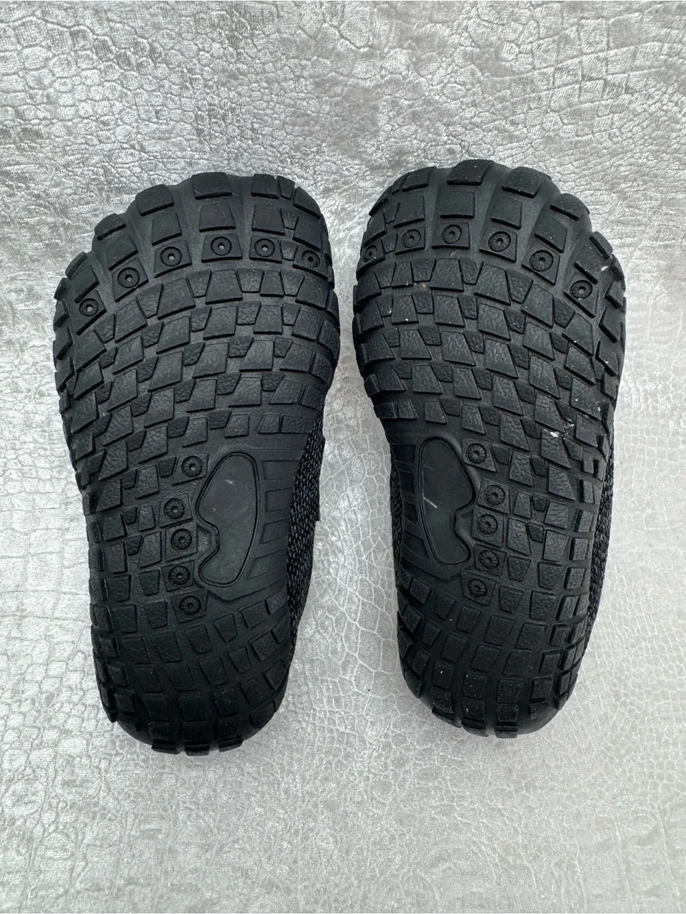 KUBUA kids' barefoot shoes, Toddler size 9.5